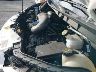 ✅ 2019 Ford Transit • VIN: 1FTYR2CM3KKA93185 • Lot: 43568775. Wystawiony na IAAI z przebiegiem 98 704 mil. Bezpłatny archiwum sprzedaży aukcyjnych z USA i szczegółowy raport historii pojazdu na DreamBid. Zdjęcie 20.