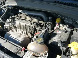 ✅ 2017 Jeep Renegade Sport • VIN: ZACCJBAB5HPG19219 • Lot: 43586894. Wystawiony na IAAI z przebiegiem 144 899 mil. Bezpłatny archiwum sprzedaży aukcyjnych z USA i szczegółowy raport historii pojazdu na DreamBid. Zdjęcie 19.