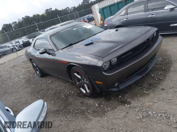✅ 2014 Dodge Challenger R/T • VIN: 2C3CDYBT4EH137120 • Lot: 44748031. Wystawiony na IAAI z przebiegiem 91 349 mil. Bezpłatny archiwum sprzedaży aukcyjnych z USA i szczegółowy raport historii pojazdu na DreamBid. Zdjęcie 1.