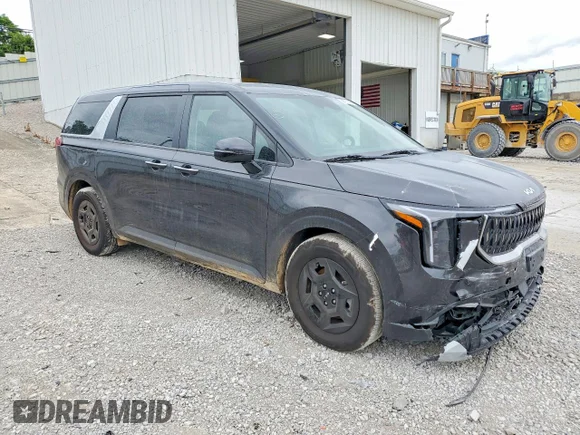 ✅ 2026 Kia Carnival LXS • VIN: KNDNB5K37T6600553 • Lot: 56773046. Wystawiony na Copart z przebiegiem 14 086 mil. Bezpłatny archiwum sprzedaży aukcyjnych z USA i szczegółowy raport historii pojazdu na DreamBid. Zdjęcie 4.