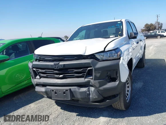 ✅ 2024 Chevrolet Colorado 2WD Work Truck • VIN: 1GCGSBEC8R1134933 • Lot: 45417524. Wystawiony na IAAI z przebiegiem 41 072 mil. Bezpłatny archiwum sprzedaży aukcyjnych z USA i szczegółowy raport historii pojazdu na DreamBid. Zdjęcie 6.