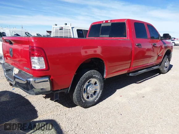 ✅ 2021 Ram 2500 Tradesman • VIN: 3C6UR5HJ1MG608376 • Lot: 44129978. Wystawiony na IAAI z przebiegiem 253 933 mil. Bezpłatny archiwum sprzedaży aukcyjnych z USA i szczegółowy raport historii pojazdu na DreamBid. Zdjęcie 4.
