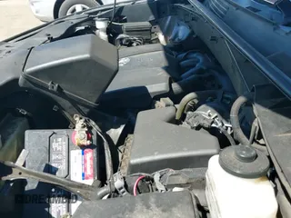 ✅ 2018 Toyota Highlander LE • VIN: 5TDZZRFHXJS274917 • Lot: 43155477. Wystawiony na IAAI z przebiegiem 42 913 mil. Bezpłatny archiwum sprzedaży aukcyjnych z USA i szczegółowy raport historii pojazdu na DreamBid. Zdjęcie 19.