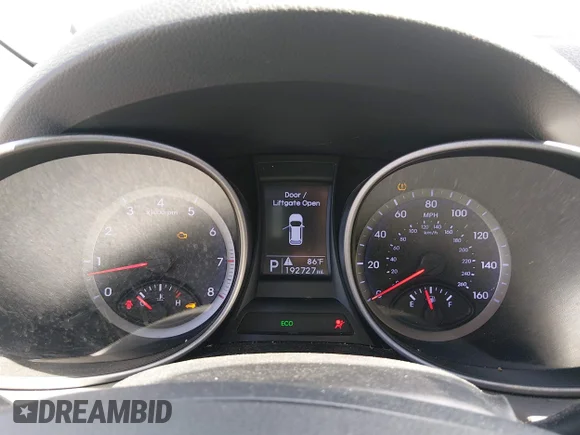 ✅ 2016 Hyundai Santa Fe SE • VIN: KM8SM4HF4GU149586 • Lot: 45452671. Wystawiony na IAAI z przebiegiem 192 727 mil. Bezpłatny archiwum sprzedaży aukcyjnych z USA i szczegółowy raport historii pojazdu na DreamBid. Zdjęcie 7.