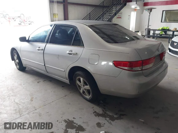 ✅ 2004 Honda Accord EX • VIN: 1HGCM56624A158352 • Lot: 44240560. Wystawiony na IAAI z przebiegiem 210 116 mil. Bezpłatny archiwum sprzedaży aukcyjnych z USA i szczegółowy raport historii pojazdu na DreamBid. Zdjęcie 3.