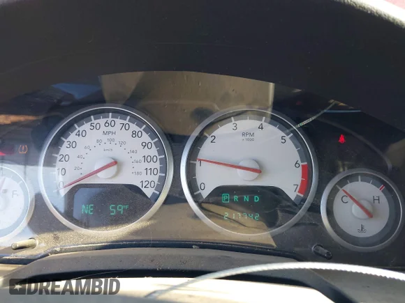 ✅ 2010 Dodge Grand Caravan Crew • VIN: 2D4RN6DXXAR412200 • Lot: 43934140. Wystawiony na IAAI z przebiegiem 217 742 mil. Bezpłatny archiwum sprzedaży aukcyjnych z USA i szczegółowy raport historii pojazdu na DreamBid. Zdjęcie 7.