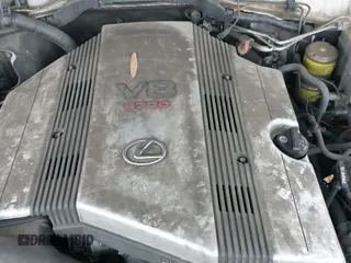 ✅ 2000 Lexus LX 470 • VIN: JT6HT00W9Y0103225 • Lot: 41148826. Wystawiony na IAAI z przebiegiem 270 351 mil. Bezpłatny archiwum sprzedaży aukcyjnych z USA i szczegółowy raport historii pojazdu na DreamBid. Zdjęcie 19.