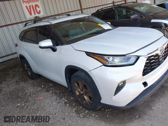 ✅ 2023 Toyota Highlander Hybrid Bronze Edition • VIN: 5TDAARAH7PS017203 • Лот: 42291043. Опубликован ранее на IAAI с пробегом 72 247 миль. Бесплатный доступ к архиву аукционных продаж из США и подробный отчёт об истории автомобиля на DreamBid. Изображение 1.