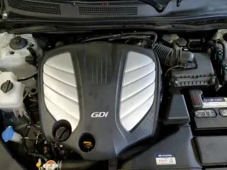 2016 Hyundai Azera z VIN KMHFG4JG1GA506784, wystawiony jako Copart lot #84911744 z przebiegiem 88 057 mil mil oraz Szkoda całkowita • Salvage title. Historia ofert i sprzedaży dostępna na DreamBid. Obrazek 13.