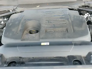 ✅ 2021 Land Rover Range Rover Sport HSE Silver Edition • VIN: SALWR2SU8MA761153 • Лот: 42555334. Опубликован ранее на IAAI с пробегом 35 309 миль. Бесплатный доступ к архиву аукционных продаж из США и подробный отчёт об истории автомобиля на DreamBid. Изображение 19.