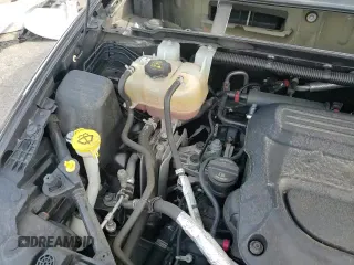 ✅ 2018 Chrysler Pacifica Touring L Plus • VIN: 2C4RC1EG8JR121585 • Лот: 84012915. Опубликован ранее на Copart с пробегом 99 820 миль. Бесплатный доступ к архиву аукционных продаж из США и подробный отчёт об истории автомобиля на DreamBid. Изображение 14.