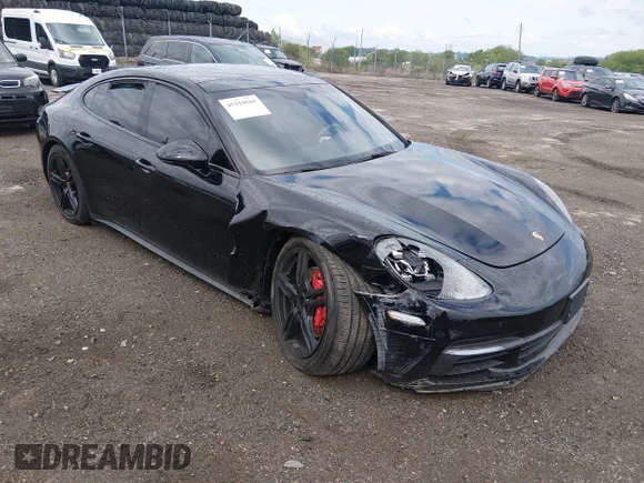 2017 Porsche Panamera 4S