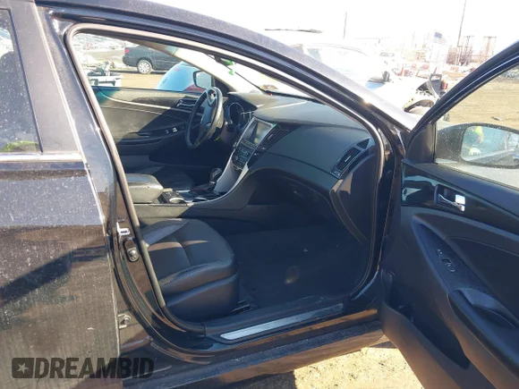 ✅ 2014 Hyundai Sonata SE • VIN: 5NPEC4AC4EH946951 • Lot: 44386588. Wystawiony na IAAI z przebiegiem 73 901 mil. Bezpłatny archiwum sprzedaży aukcyjnych z USA i szczegółowy raport historii pojazdu na DreamBid. Zdjęcie 5.