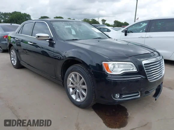 ✅ 2012 Chrysler 300 Limited • VIN: 2C3CCACG5CH249238 • Лот: 45305014. Опубликован ранее на IAAI с пробегом 159 348 миль. Бесплатный доступ к архиву аукционных продаж из США и подробный отчёт об истории автомобиля на DreamBid. Изображение 1.