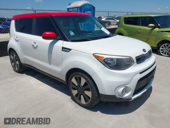 ✅ 2018 Kia Soul + • VIN: KNDJP3A58J7571479 • Лот: 45228794. Опубліковано раніше на IAAI з пробігом 81 784 миль. Безкоштовний доступ до архіву аукціонних продажів зі США та докладний звіт про історію автомобіля на DreamBid. Зображення 1.