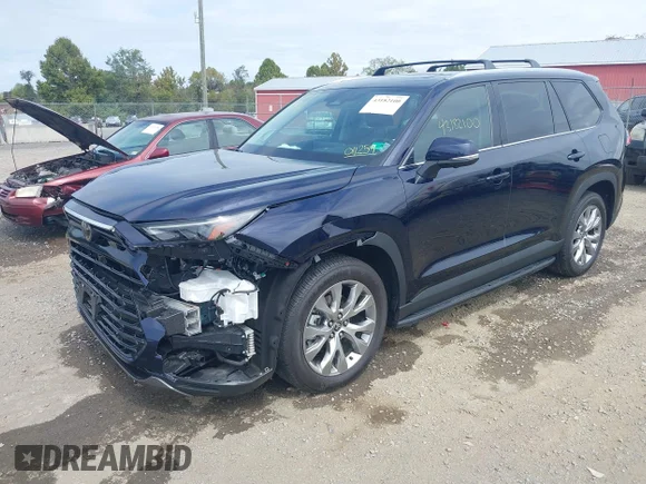✅ 2024 Toyota Highlander Hybrid XLE • VIN: 5TDACAB50RS011259 • Lot: 43182100. Wystawiony na IAAI z przebiegiem 31 731 mil. Bezpłatny archiwum sprzedaży aukcyjnych z USA i szczegółowy raport historii pojazdu na DreamBid. Zdjęcie 2.