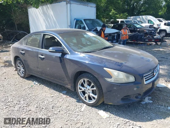 ✅ 2013 Nissan Maxima SV • VIN: 1N4AA5AP5DC821647 • Лот: 45541209. Опубликован ранее на IAAI с пробегом 153 459 миль. Бесплатный доступ к архиву аукционных продаж из США и подробный отчёт об истории автомобиля на DreamBid. Изображение 1.