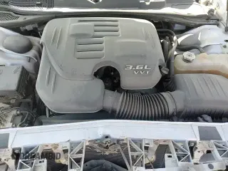 ✅ 2017 Dodge Challenger SXT Plus • VIN: 2C3CDZAG9HH580619 • Лот: 86878705. Опубликован ранее на Copart с пробегом 98 273 миль. Бесплатный доступ к архиву аукционных продаж из США и подробный отчёт об истории автомобиля на DreamBid. Изображение 14.