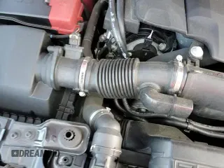 ✅ 2018 Jaguar F-Pace S • VIN: SADCM2FV5JA350031 • Lot: 67951055. Wystawiony na Copart z przebiegiem 54 784 mil. Bezpłatny archiwum sprzedaży aukcyjnych z USA i szczegółowy raport historii pojazdu na DreamBid. Zdjęcie 15.