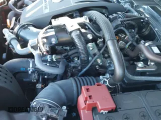 ✅ 2025 Lexus NX 350 Luxury • VIN: 2T2HGCEZ4SC065851 • Lot: 41063792. Wystawiony na IAAI z przebiegiem 1 061 mil. Bezpłatny archiwum sprzedaży aukcyjnych z USA i szczegółowy raport historii pojazdu na DreamBid. Zdjęcie 19.