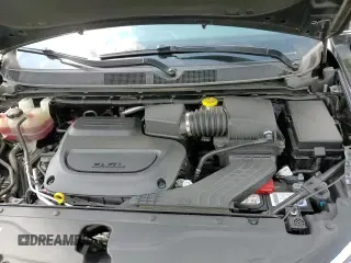 ✅ 2020 Chrysler Pacifica Touring • VIN: 2C4RC1FG1LR216121 • Lot: 66035465. Listed on Copart with 101,247 mi. Free auction sales archive from the USA and detailed vehicle history report at DreamBid. Image 15.