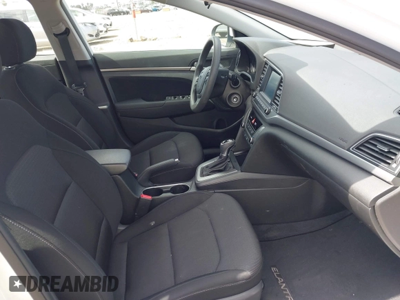 ✅ 2018 Hyundai Elantra Value Edition • VIN: 5NPD84LF5JH382287 • Lot: 44555965. Wystawiony na IAAI z przebiegiem 72 761 mil. Bezpłatny archiwum sprzedaży aukcyjnych z USA i szczegółowy raport historii pojazdu na DreamBid. Zdjęcie 5.