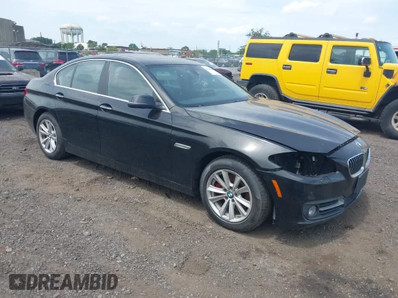✅ 2015 BMW 5 Series 528i xDrive • VIN: WBA5A7C52FD627266 • Лот: 45292266. Опубліковано раніше на IAAI з пробігом 198 616 миль. Безкоштовний доступ до архіву аукціонних продажів зі США та докладний звіт про історію автомобіля на DreamBid. Зображення 1.