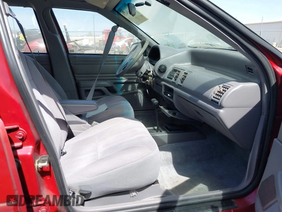 ✅ 1994 Ford Tempo • VIN: 1FAPP36XXRK114143 • Лот: 41849435. Опубліковано раніше на IAAI з пробігом 78 626 миль. Безкоштовний доступ до архіву аукціонних продажів зі США та докладний звіт про історію автомобіля на DreamBid. Зображення 5.