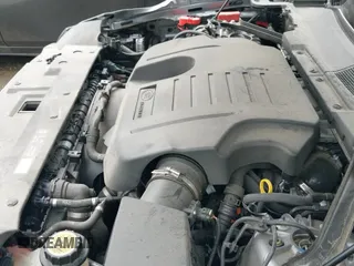 ✅ 2021 Land Rover Defender • VIN: SALE2ERU6M2062251 • Lot: 42311652. Wystawiony na IAAI z przebiegiem 31 060 mil. Bezpłatny archiwum sprzedaży aukcyjnych z USA i szczegółowy raport historii pojazdu na DreamBid. Zdjęcie 19.