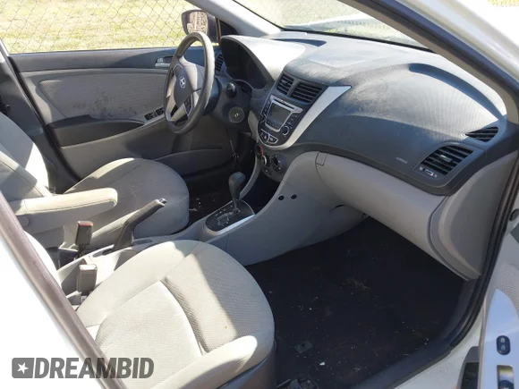 ✅ 2014 Hyundai Accent GS • VIN: KMHCT5AE4EU141435 • Lot: 43587681. Listed on IAAI with 117,226 mi. Free auction sales archive from the USA and detailed vehicle history report at DreamBid. Image 5.