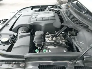 ✅ 2016 Land Rover Range Rover Supercharged • VIN: SALGS2EF1GA258381 • Lot: 43672225. Listed on IAAI with 104,563 mi. Free auction sales archive from the USA and detailed vehicle history report at DreamBid. Image 19.