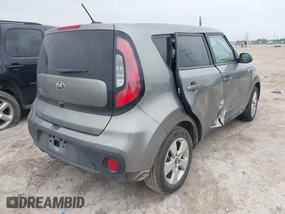 ✅ 2019 Kia Soul • VIN: KNDJN2A27K7000220 • Lot: 44984529. Wystawiony na IAAI z przebiegiem 93 638 mil. Bezpłatny archiwum sprzedaży aukcyjnych z USA i szczegółowy raport historii pojazdu na DreamBid. Zdjęcie 4.