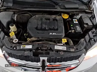 ✅ 2017 Dodge Grand Caravan SXT • VIN: 2C4RDGCGXHR685820 • Lot: 90422295. Wystawiony na Copart z przebiegiem 149 892 mil. Bezpłatny archiwum sprzedaży aukcyjnych z USA i szczegółowy raport historii pojazdu na DreamBid. Zdjęcie 15.