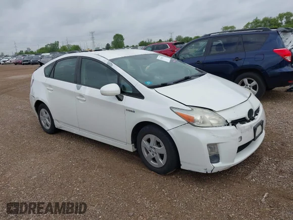 ✅ 2010 Toyota Prius III • VIN: JTDKN3DU5A0133492 • Лот: 45148525. Опубликован ранее на IAAI с пробегом 288 476 миль. Бесплатный доступ к архиву аукционных продаж из США и подробный отчёт об истории автомобиля на DreamBid. Изображение 1.