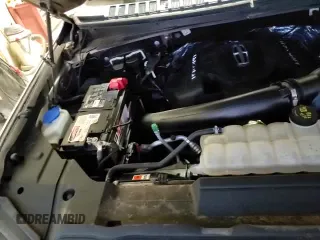 ✅ 2019 Lincoln Navigator Reserve • VIN: 5LMJJ2LT8KEL04601 • Lot: 86327855. Listed on Copart with 115,650 mi. Free auction sales archive from the USA and detailed vehicle history report at DreamBid. Image 16.