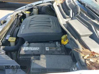 ✅ 2016 Chrysler Town & Country Limited Platinum • VIN: 2C4RC1GGXGR159745 • Lot: 43132532. Listed on IAAI with 200,177 mi. Free auction sales archive from the USA and detailed vehicle history report at DreamBid. Image 20.