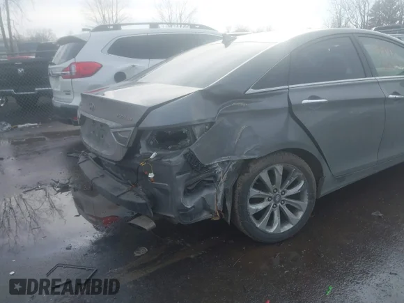 ✅ 2011 Hyundai Sonata Limited • VIN: 5NPEC4AC1BH096269 • Lot: 44410830. Wystawiony na IAAI z przebiegiem 153 800 mil. Bezpłatny archiwum sprzedaży aukcyjnych z USA i szczegółowy raport historii pojazdu na DreamBid. Zdjęcie 6.